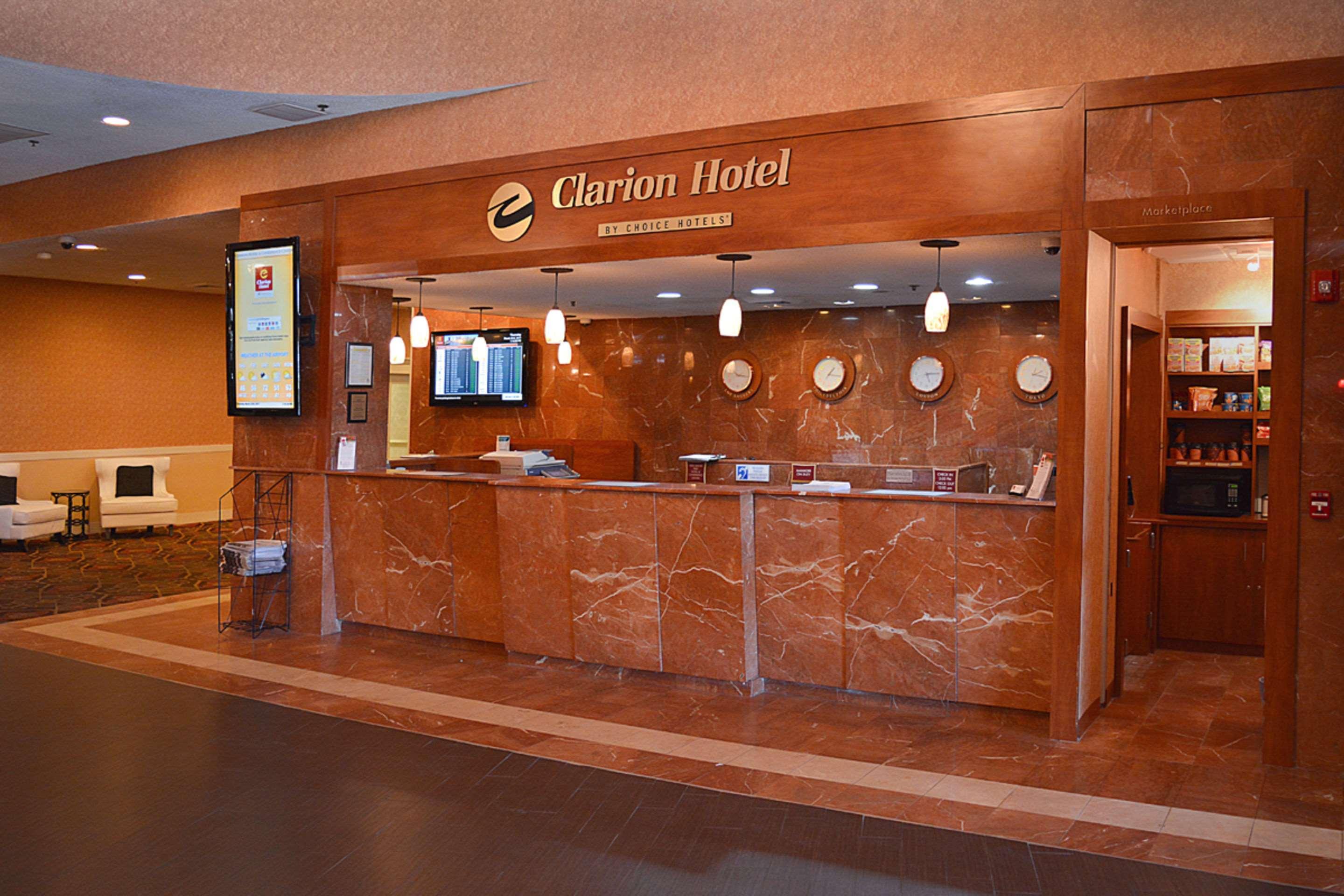 Hotel Clarion Philadelphia International Airport 3*