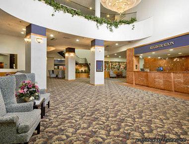 Clarion Philadelphia International Airport Hotel 3*